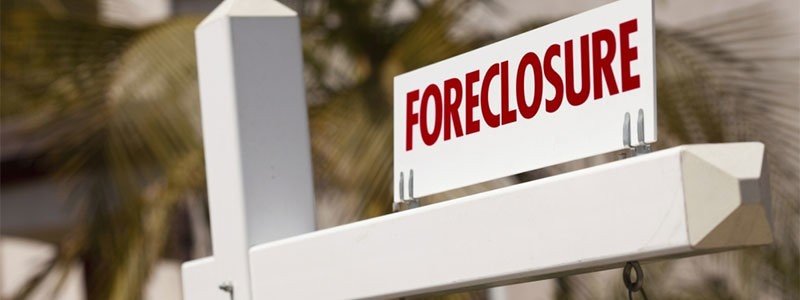 Foreclosure and and Effect on Credit Scores